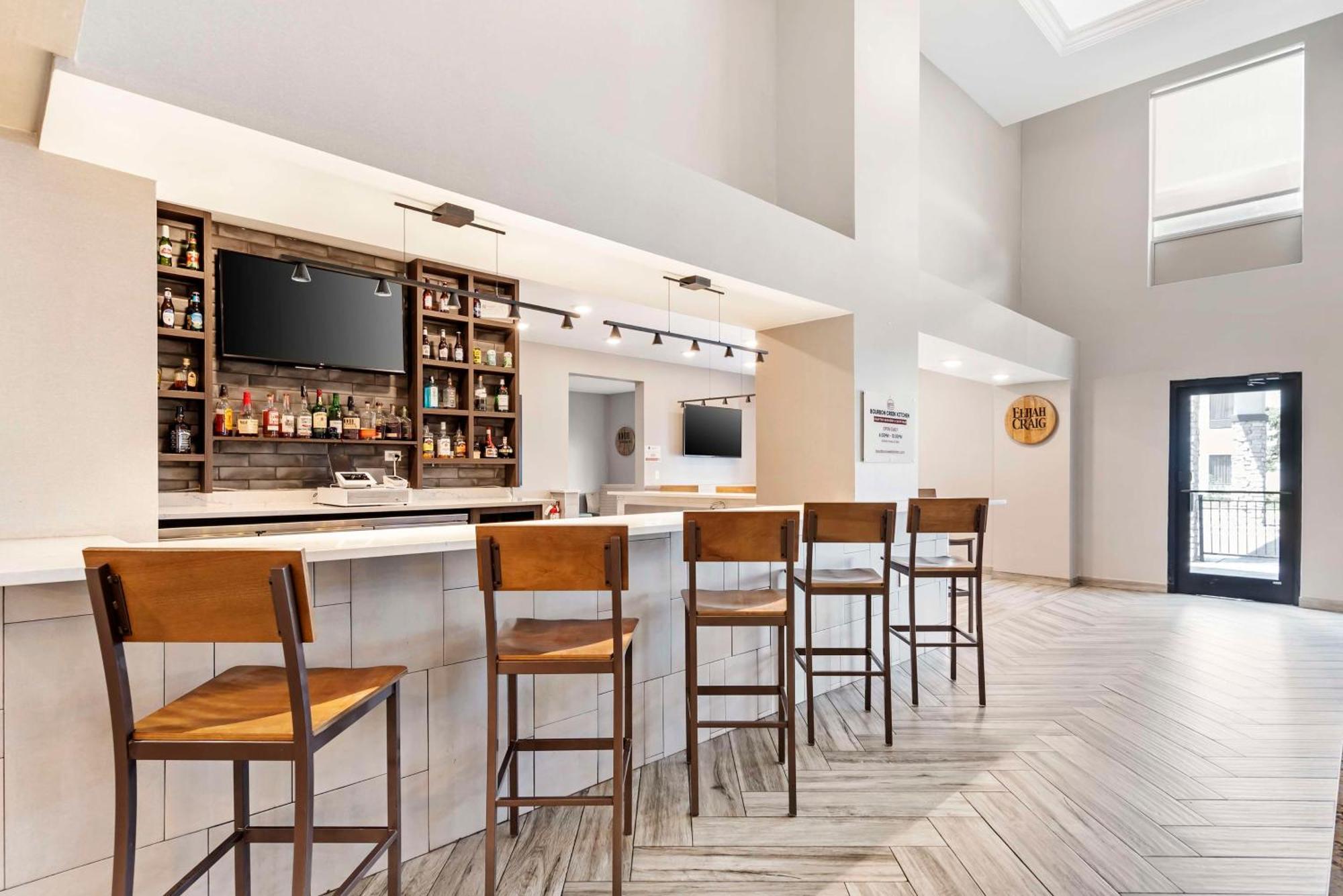 Best Western Plus Bourbonnais Hotel & Suites Kültér fotó